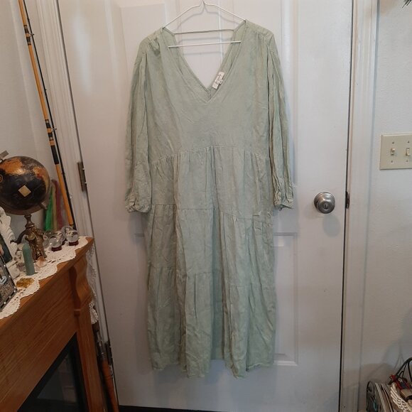 Cotton Teired Dress; 100% Cotton; Good Used Condition; Boho; Prairie; Romantic - Picture 4 of 4